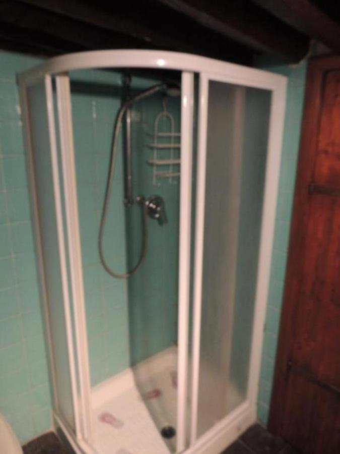 Bilocale Centro Storico - Via Sant' Erasmo Apartment โบนัสโซลา ภายนอก รูปภาพ